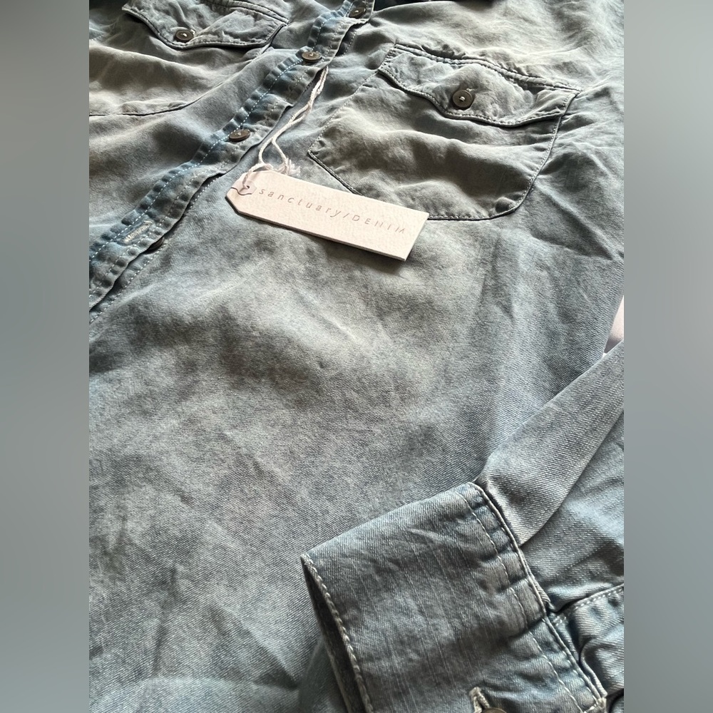 Women’s Denim Shirt